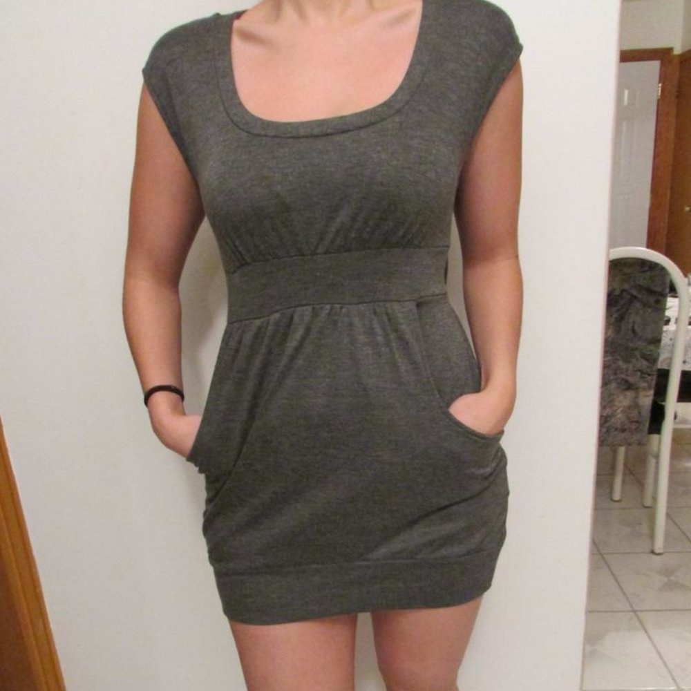 Grey Dress size Small/Medium. All dresses only worn once.